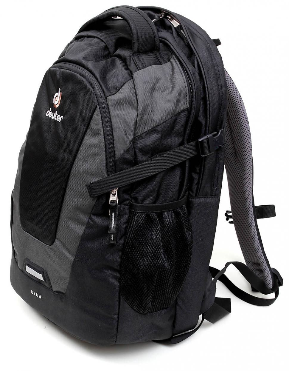 Review: Deuter Giga backpack |