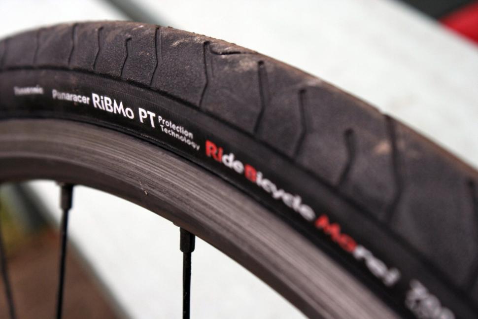 28mm tyres on road bike