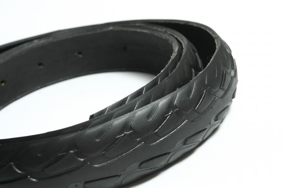 revelo: Recycled Bike Tire Belt