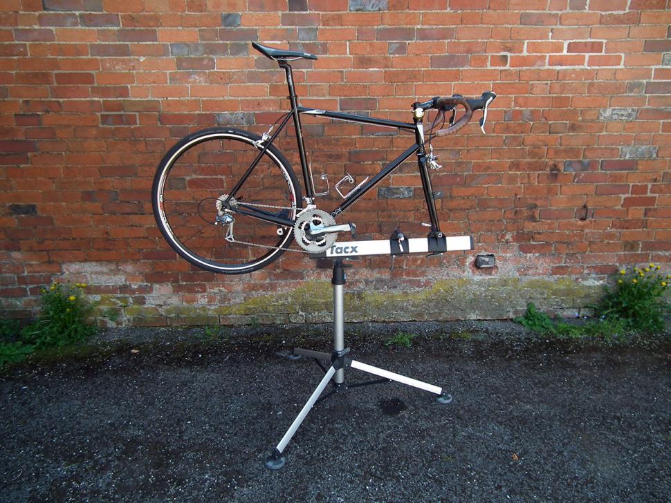 feedback sports rakk bicycle storage stand
