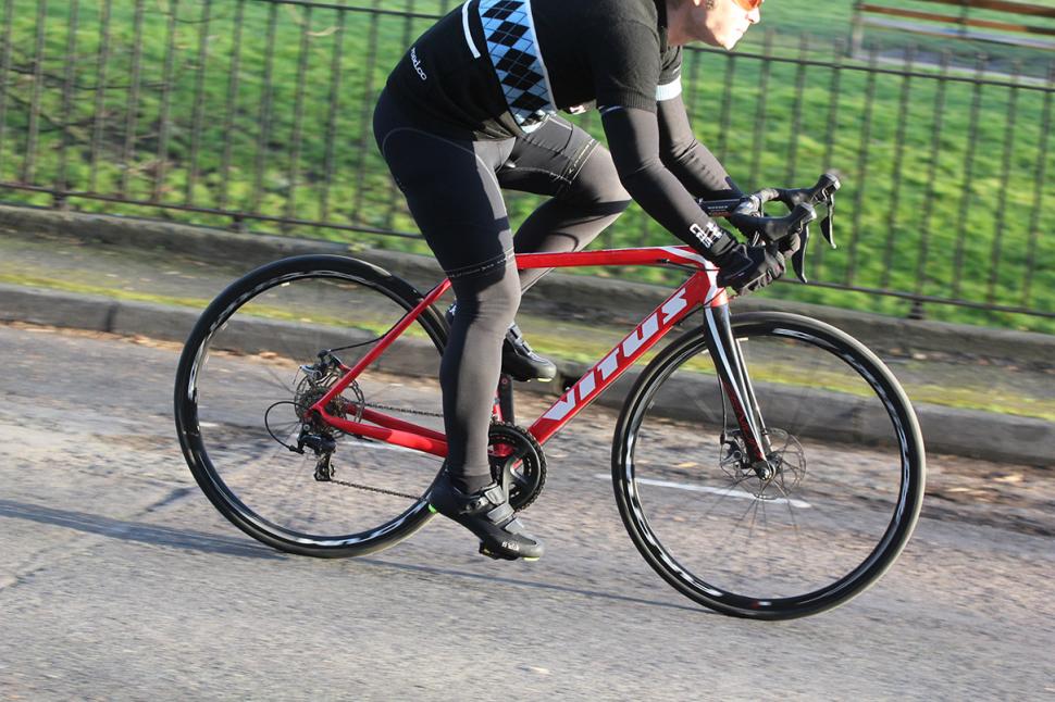 vitus zenium carbon disc road bike