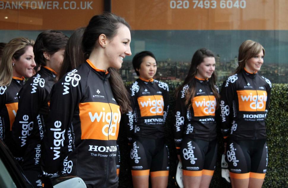 wiggle womens cycling shorts