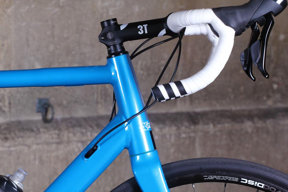 adjust bicycle handlebar height
