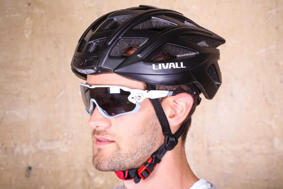 livall cycle helmet