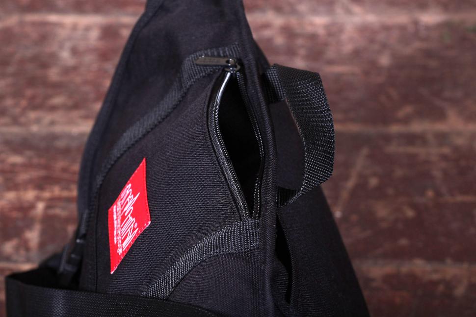 FIXED GEAR  THE BEST BIKE MESSENGER BAG IN NYC 