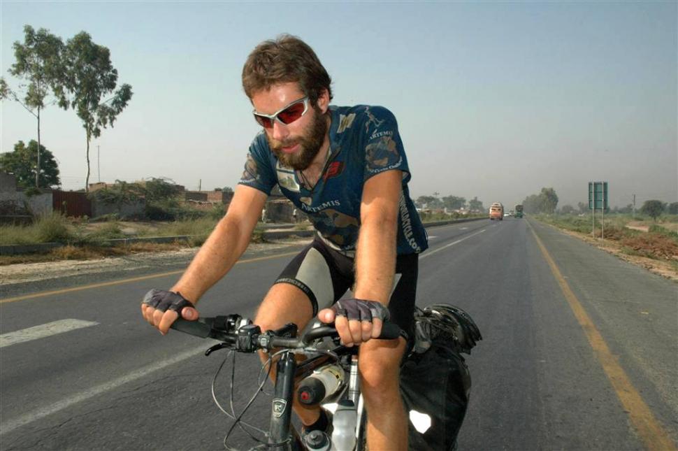 mark beaumont cycling around the world