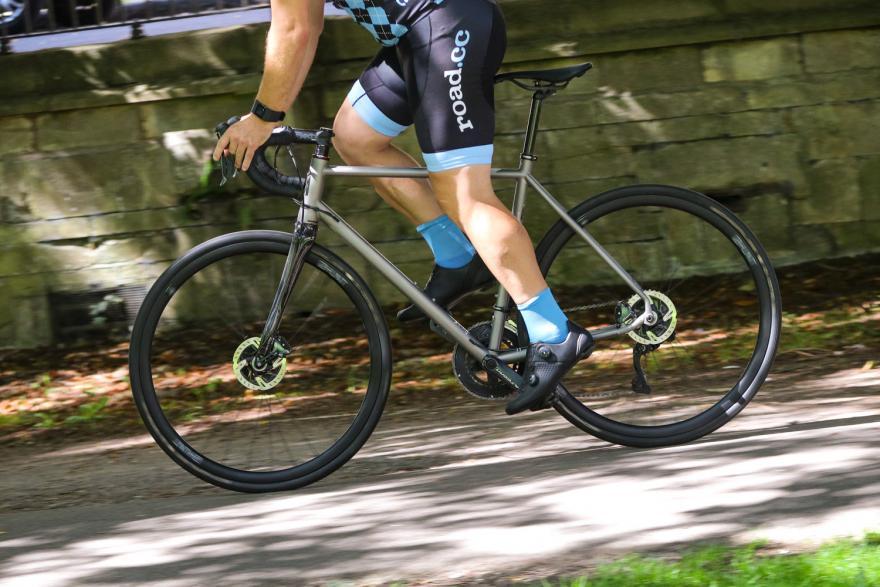 Mason Aspect Titanium Video Review - Silky smooth four-season road bike ...