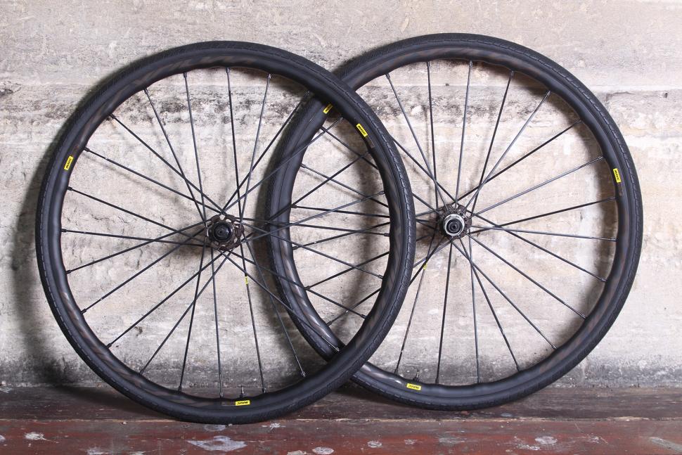 mavic disc road wheels