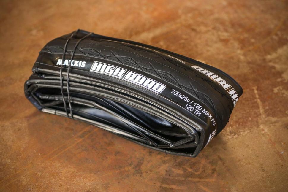Maxxis HIGH ROAD 700x25c Clincher Tyre 
