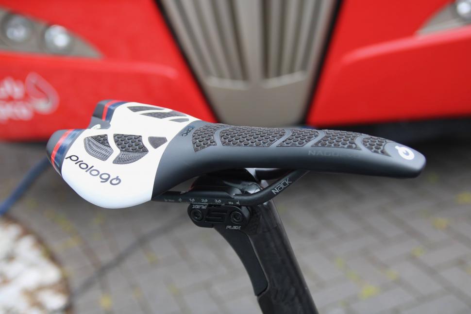 merida cross sport saddle