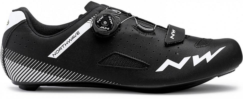 wide road cycling shoes