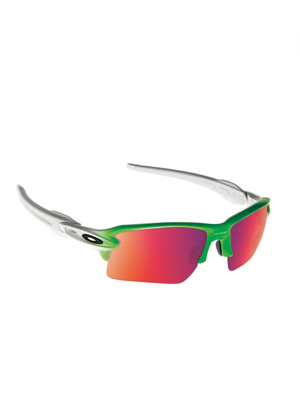 Happening appel forbedre Oakley launches Green Fade eyewear collection | road.cc