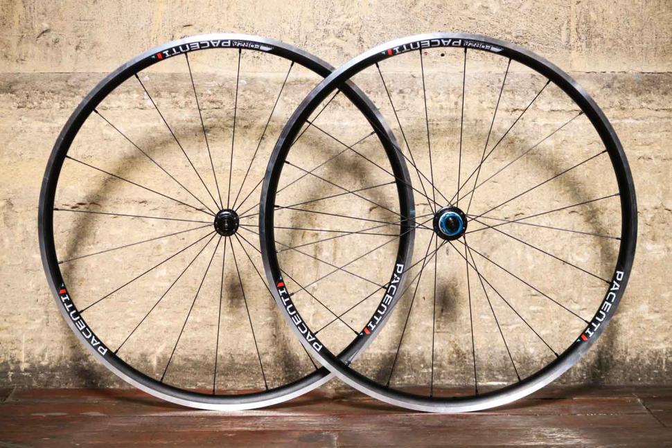 700c wheelset cheap