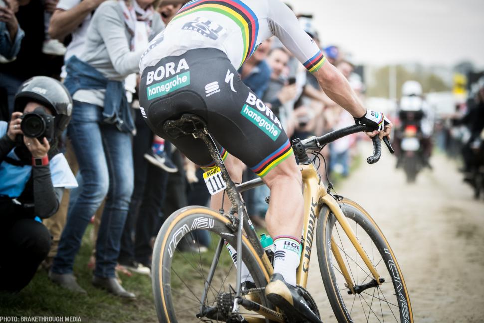 Peter Sagan’s Paris-Roubaix winning Specialized S-Works Roubaix bike ...