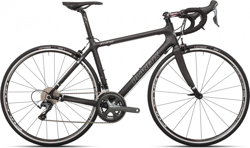 10 carbon fibre road bikes for under £1,000 — high-tech bikes at Cycle ...