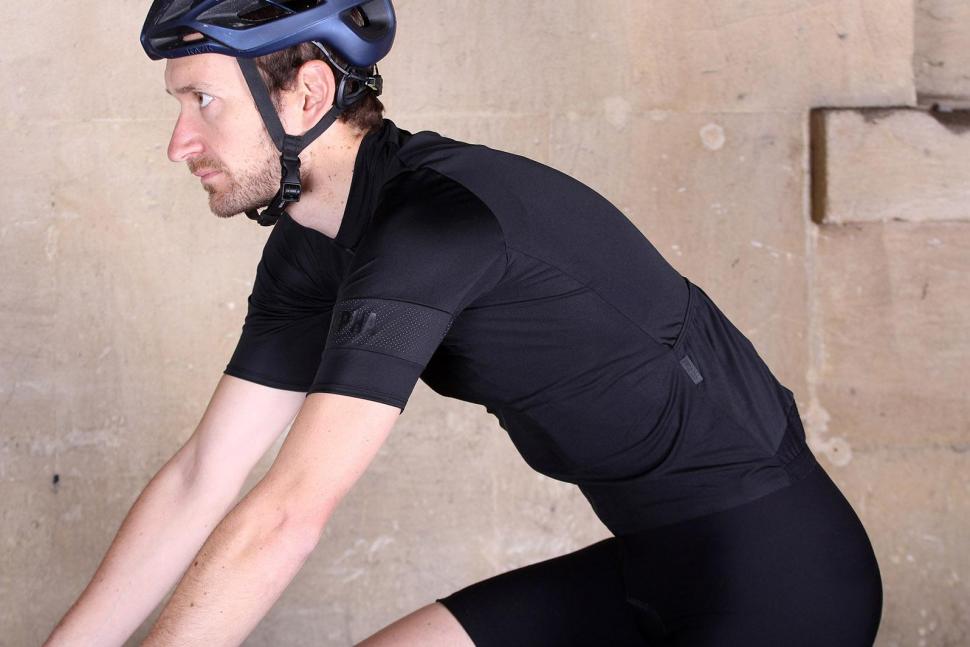 Review: Rapha Pro Team Flyweight Jersey | road.cc