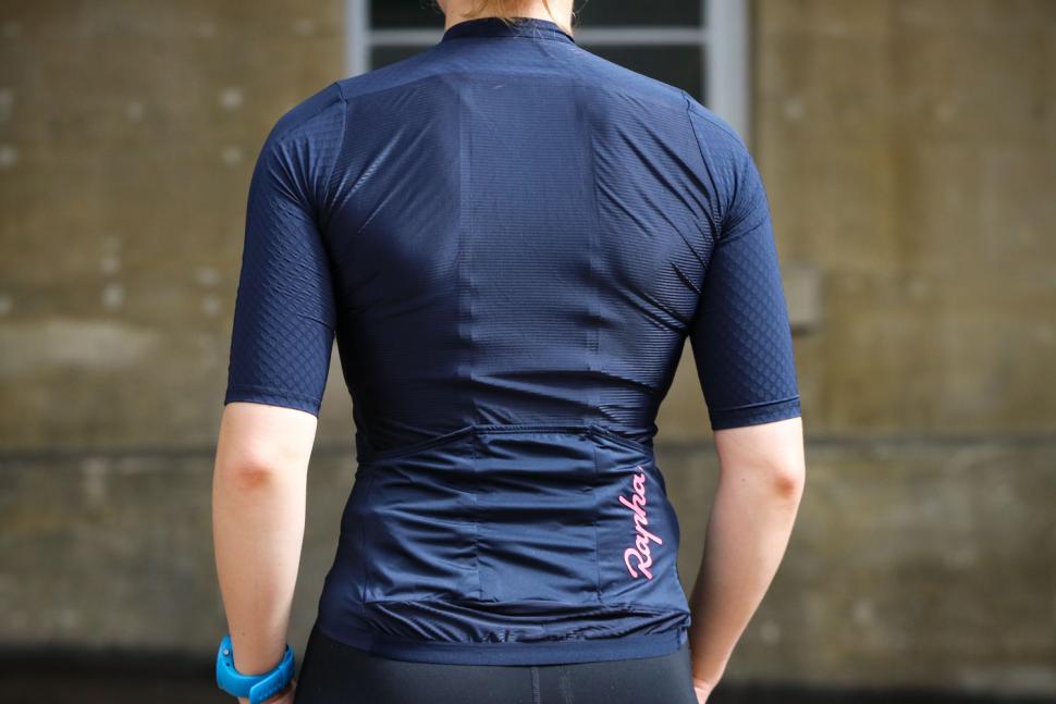 Review: Rapha Women's Souplesse Aero jersey | road.cc