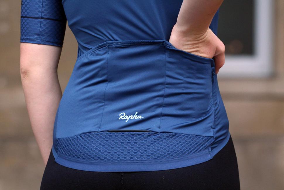 Review: Rapha Women's Souplesse Aero Jersey | road.cc