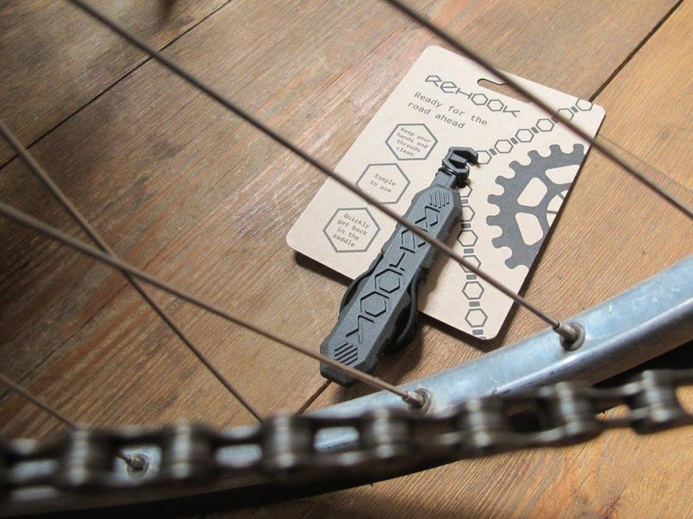 rehook bike chain