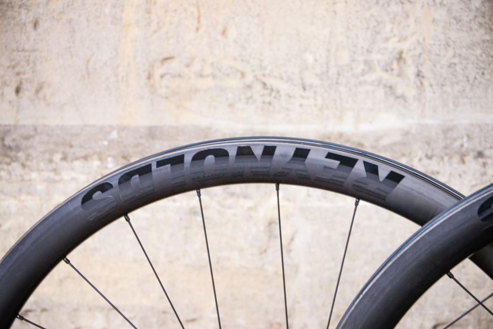 Review Reynolds AR 41 DB wheelset road.cc