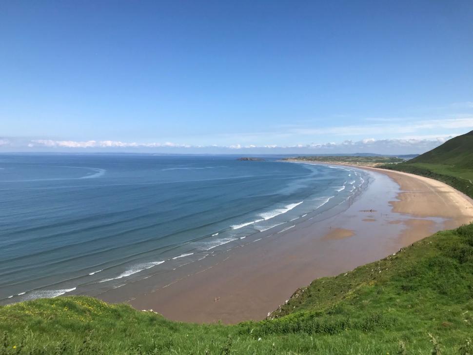 Coffee and ride with komoot Rhossilli beach