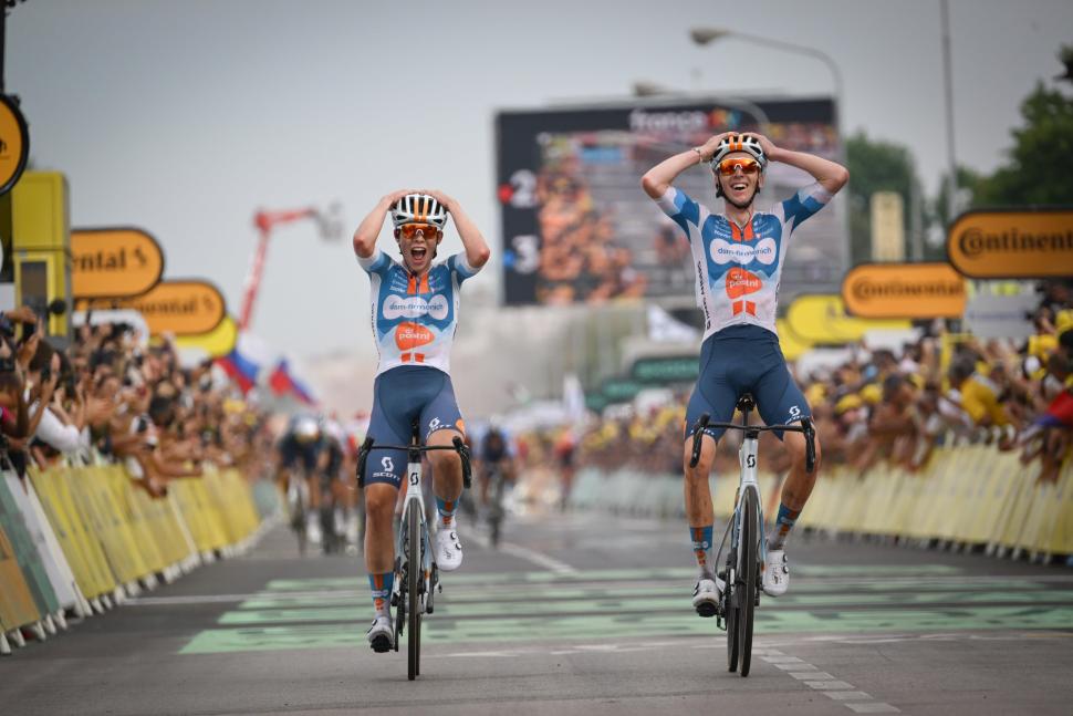 romain-bardet-wins-stage-one-2024-tour-de-france-swpix.jpg