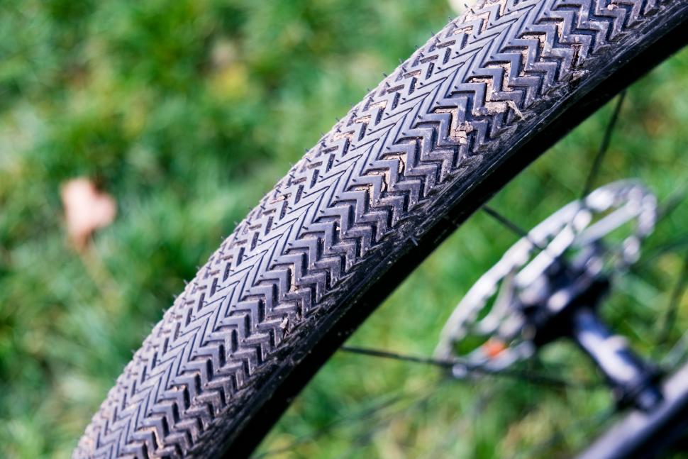 Review: Specialized Sawtooth 2Bliss Ready 650B | road.cc