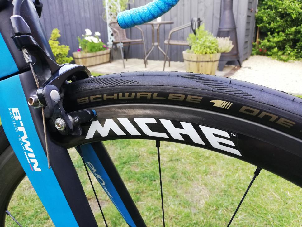Schwalbe One Tanwall Tire - Folding