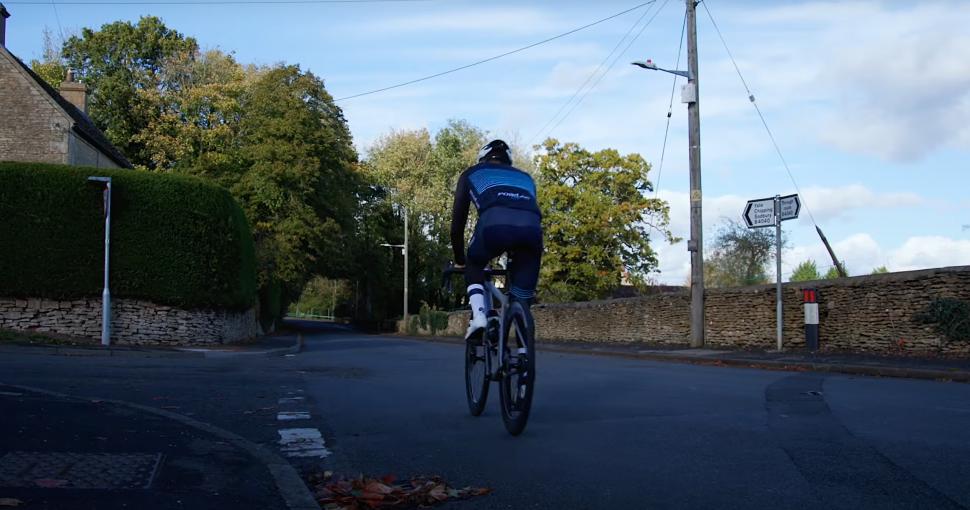 2022 wheels test, road.cc Liam riding shot 2