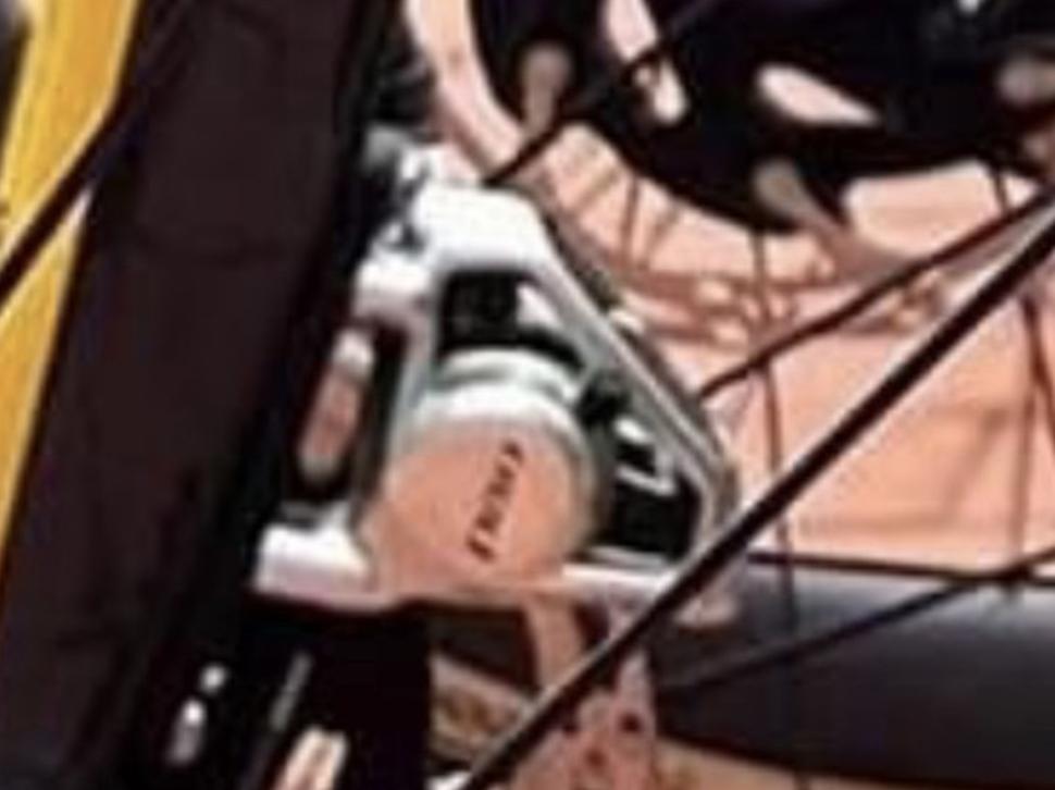 2024 new SRAM Red calliper leaked