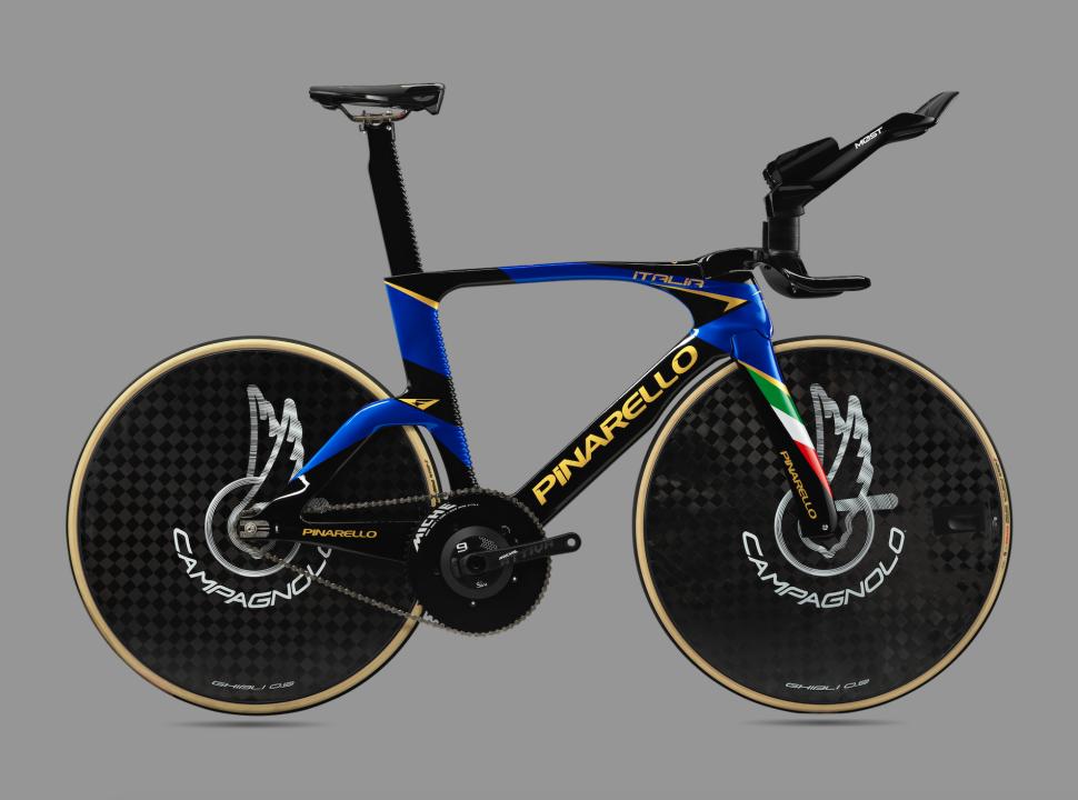 Pinarello s new Bolide F HR 3D track bike is the fastest bike on earth and has a 25 000 price tag for the frame road.cc