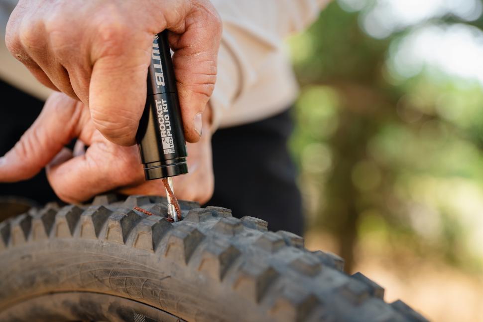 plugging a tyre 