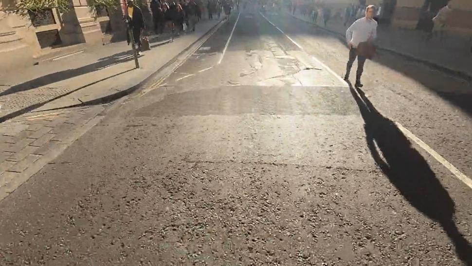 City of London police officer tells cyclist he shouldn't ride in the "middle of the road" (credit: Velodrone/YouTube)