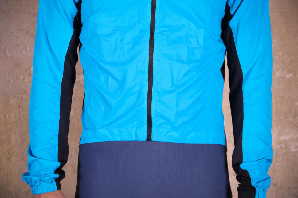 Review: Showers Pass Ultralight Wind Jacket | road.cc