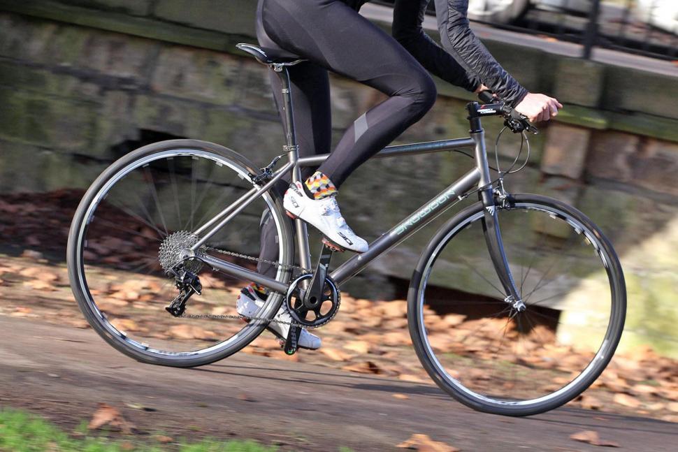 Flat bar sales road bike review