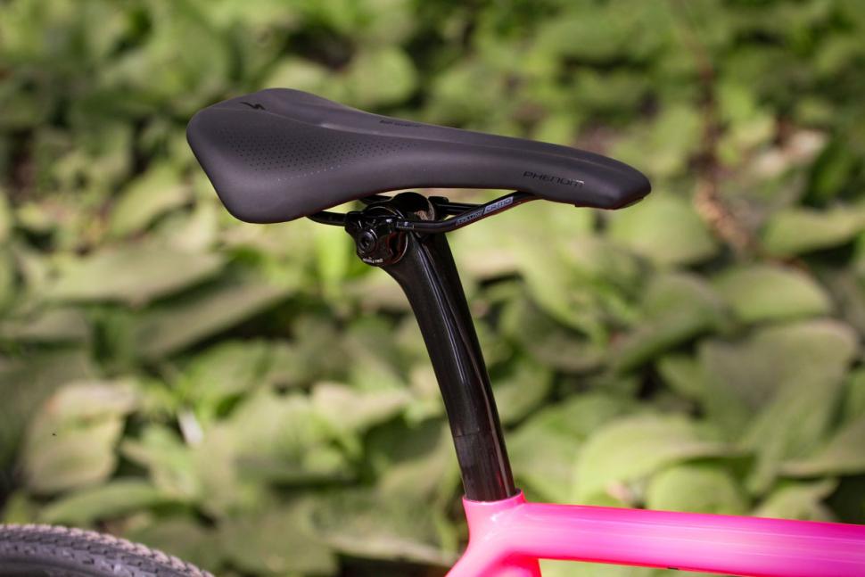 Specialized Crux Elite - saddle and post.jpg