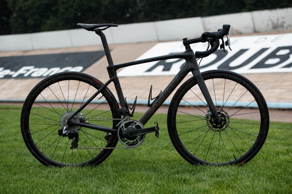 specialized roubaix vs diverge 2020