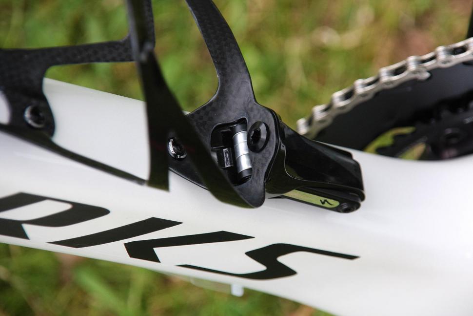 First Look: Specialized Venge ViAS Adds Disc Brakes - Road Bike Action