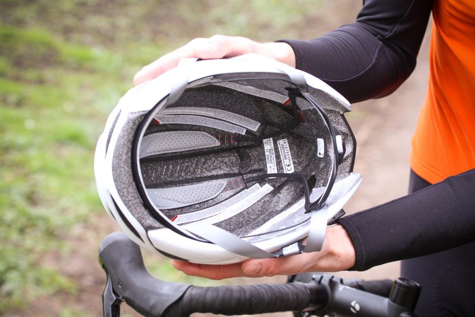 Specialized Evade II aims to make aero helmets cool - Velo