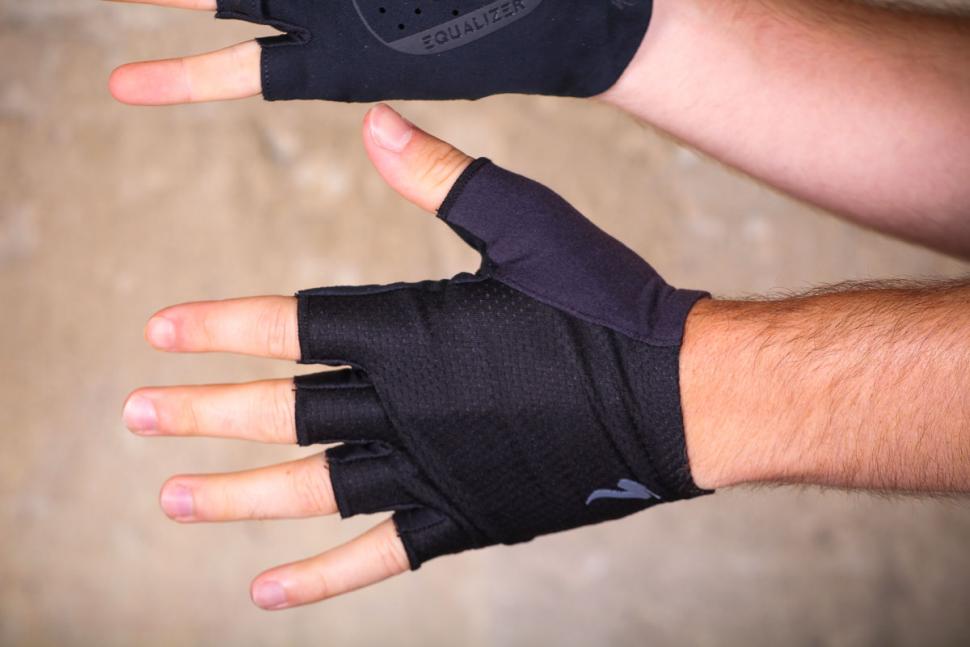 specialized cycling gloves