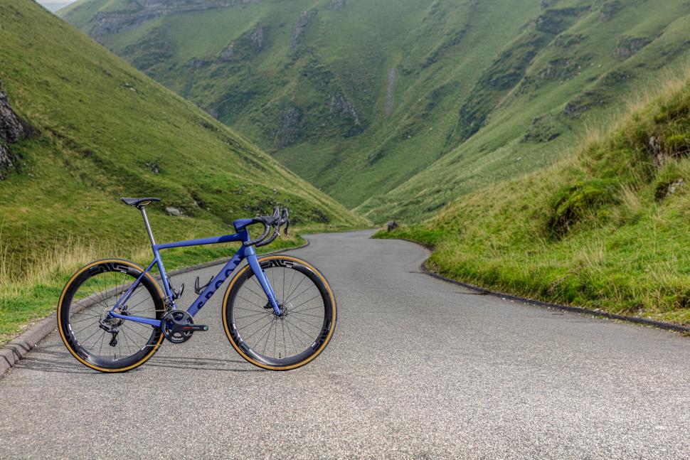 2022 Spoon Customs on Winnats pass landscape