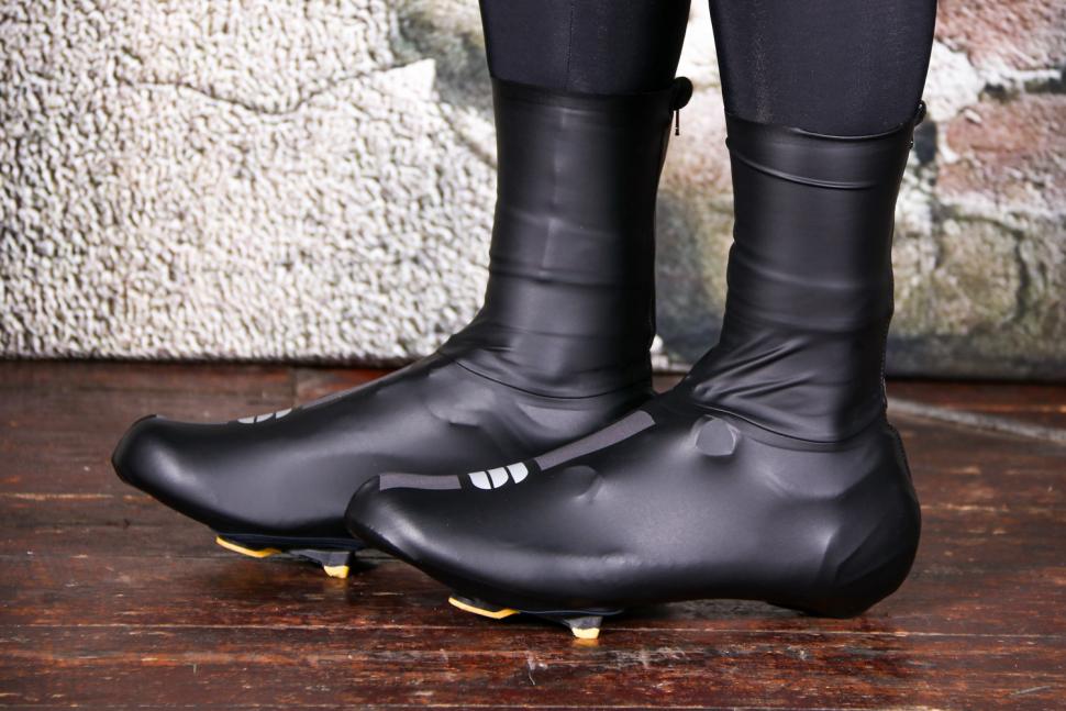 16 of the best 2020 cycling overshoes 