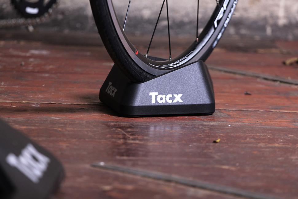 Review: Tacx Neo Smart T2800 | road.cc