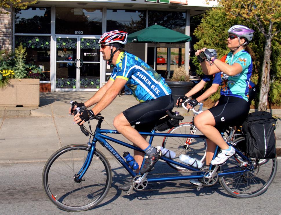 tandem bike race