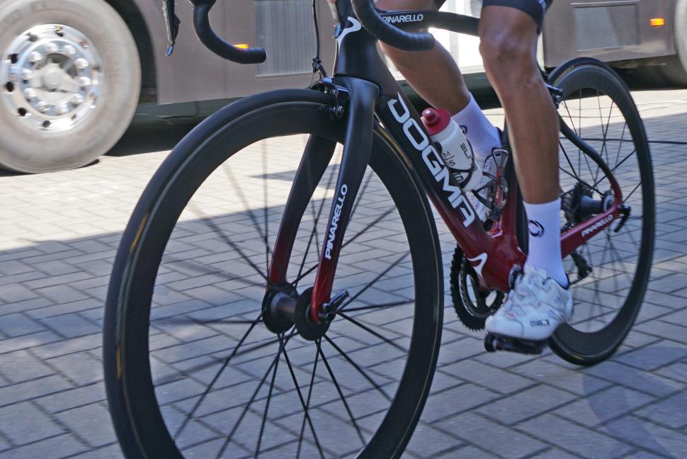 Exclusive: Team Ineos riding Lightweight wheels at Tour de France. Team ...