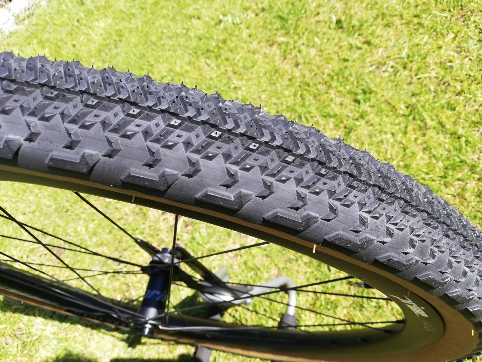 Review: Teravail Sparwood tyre | road.cc