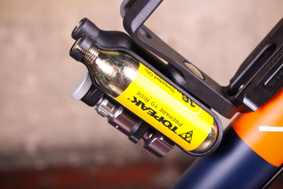 Kit CO2 Topeak Ninja Master + CO2 FuelPak para bici online