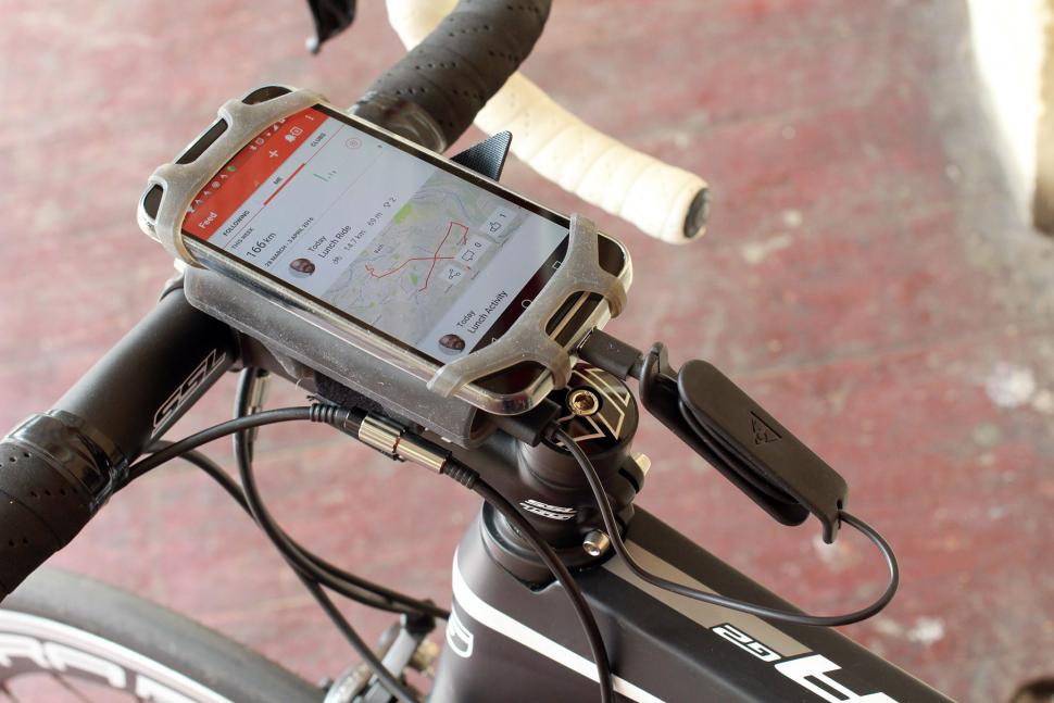 topeak phone holder for bike