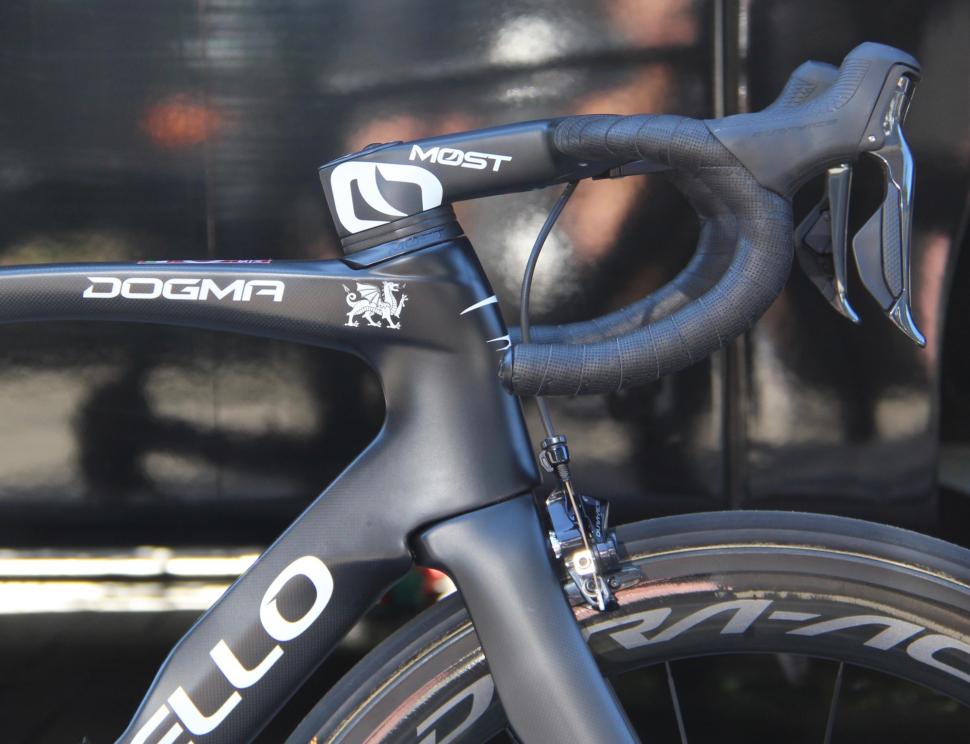 Tour de France pro bike: Geraint Thomas's Pinarello Dogma F12