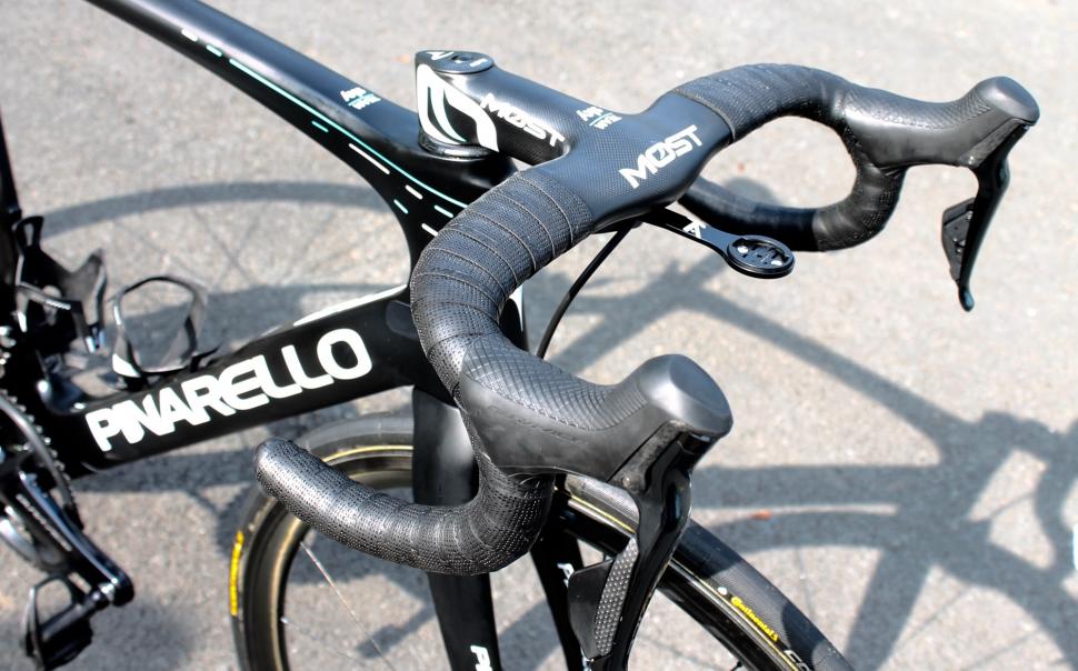 one piece road bike handlebars